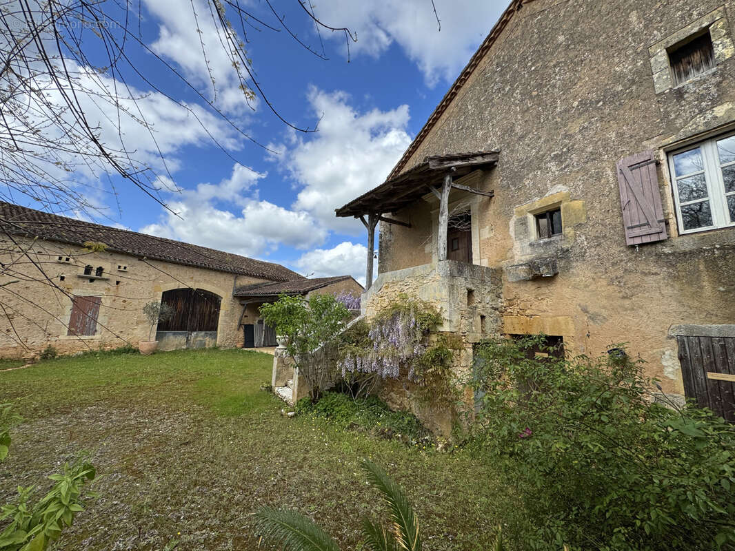 Maison à FUMEL