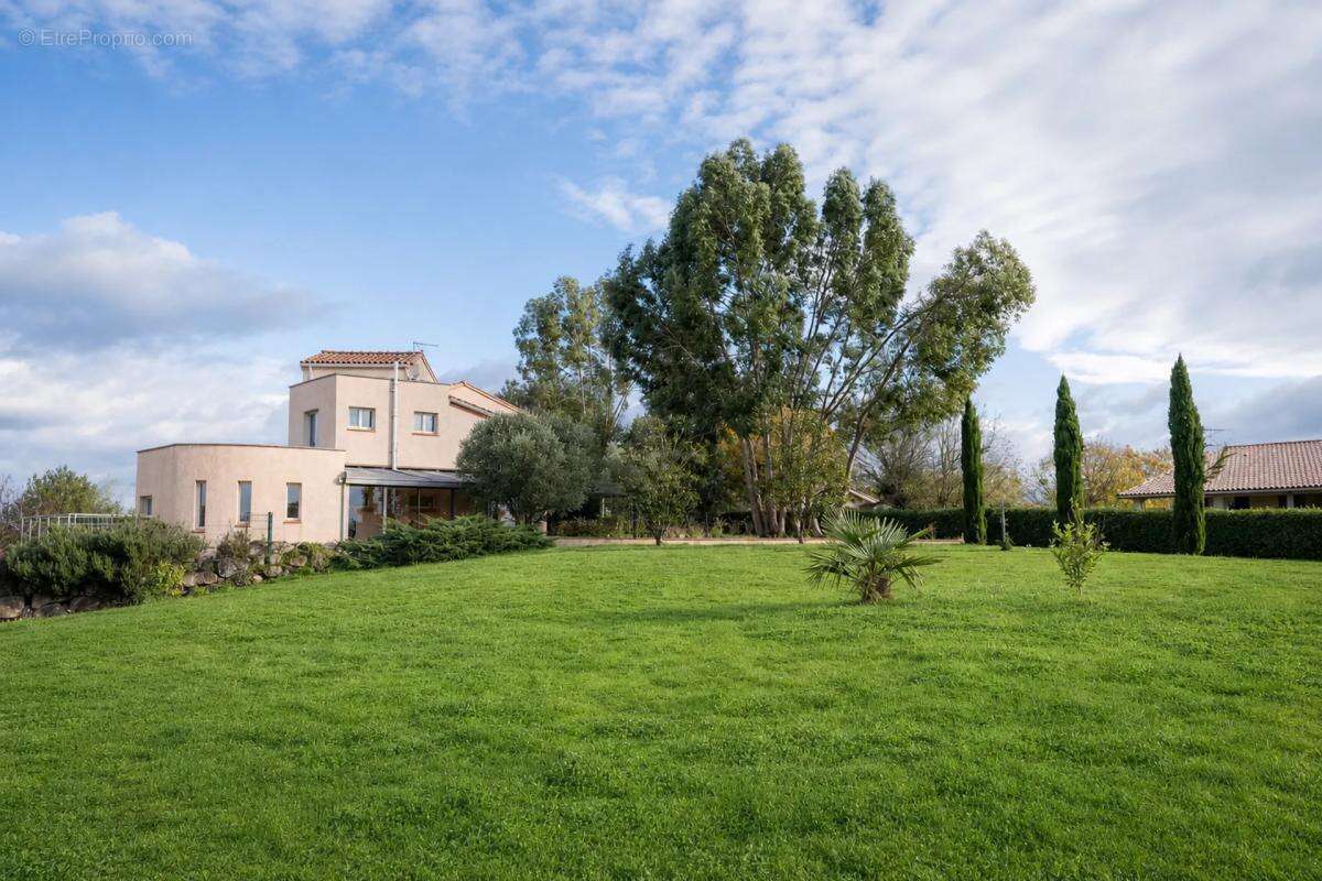 Maison de 9 pièces de 320 m² à 10min d'Albi - photo 28