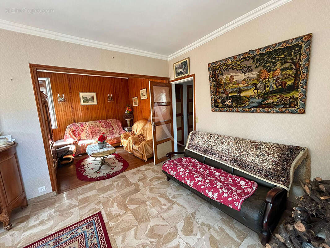 Maison à rafraichir beau potentiel - photo 2