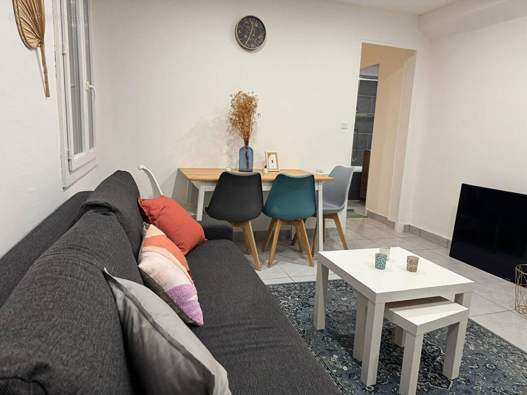 Appartement à MARSEILLE-3E