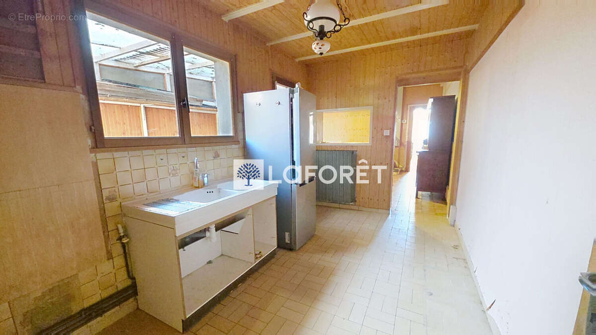 Maison de ville avec potentiel de plain-pied et jardin  Chauny 4 pièce(s) 90m2 - photo 3