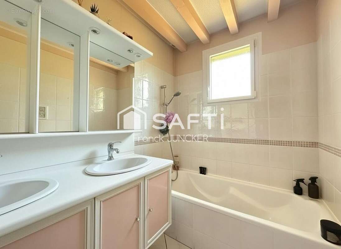 Photo 6 - Maison à BENOUVILLE