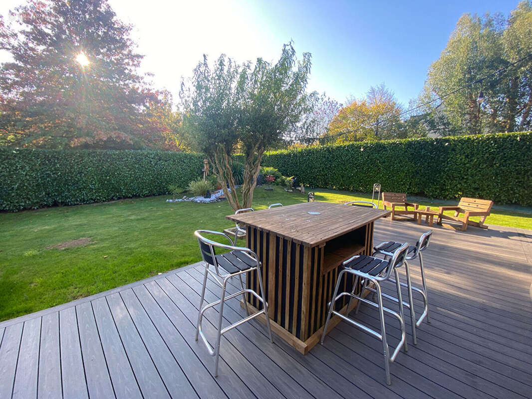 Maison à JUGON-LES-LACS