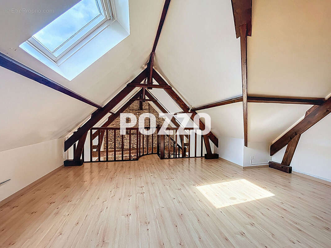 Maison à SAINT-SEVER-CALVADOS