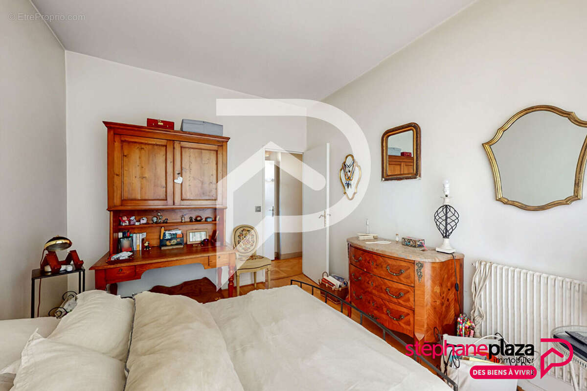 Appartement à LE MESNIL-LE-ROI