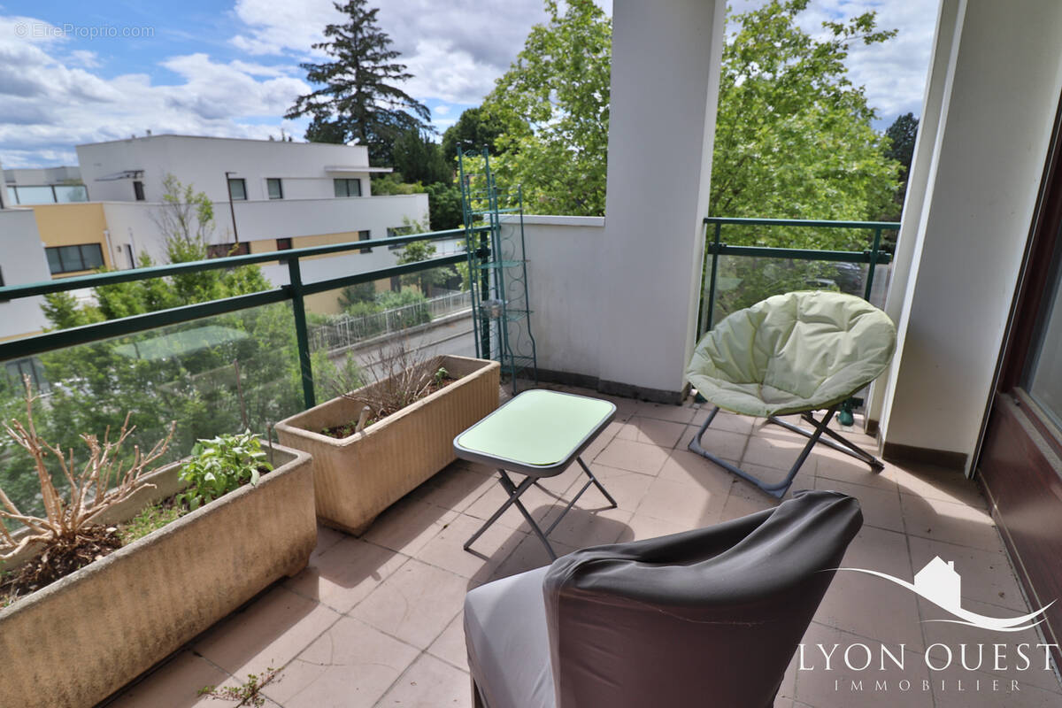 Appartement à CHARBONNIERES-LES-BAINS