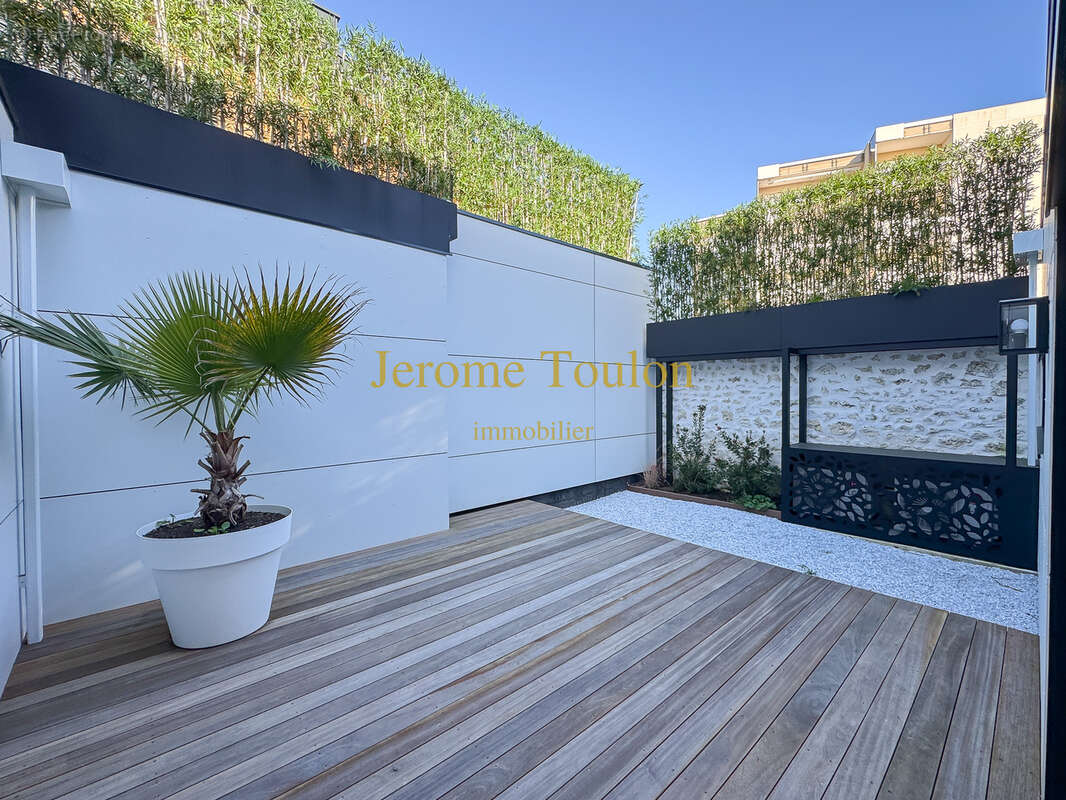 Maison à VAUX-SUR-MER