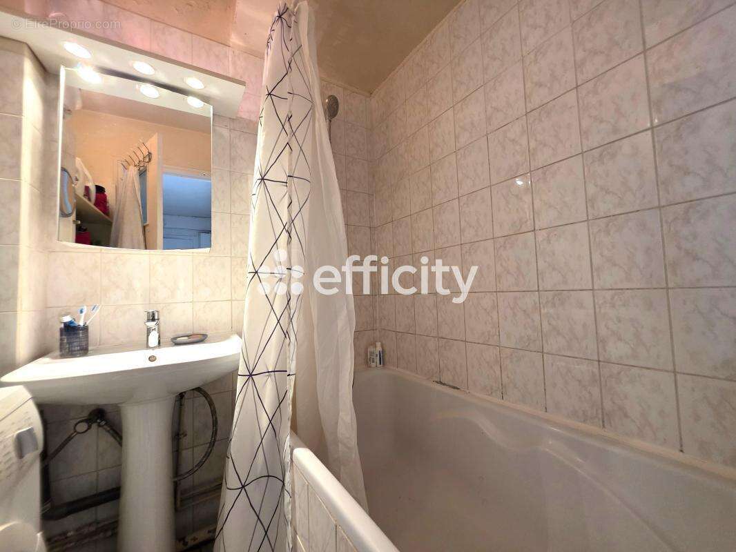 Appartement à ISSY-LES-MOULINEAUX