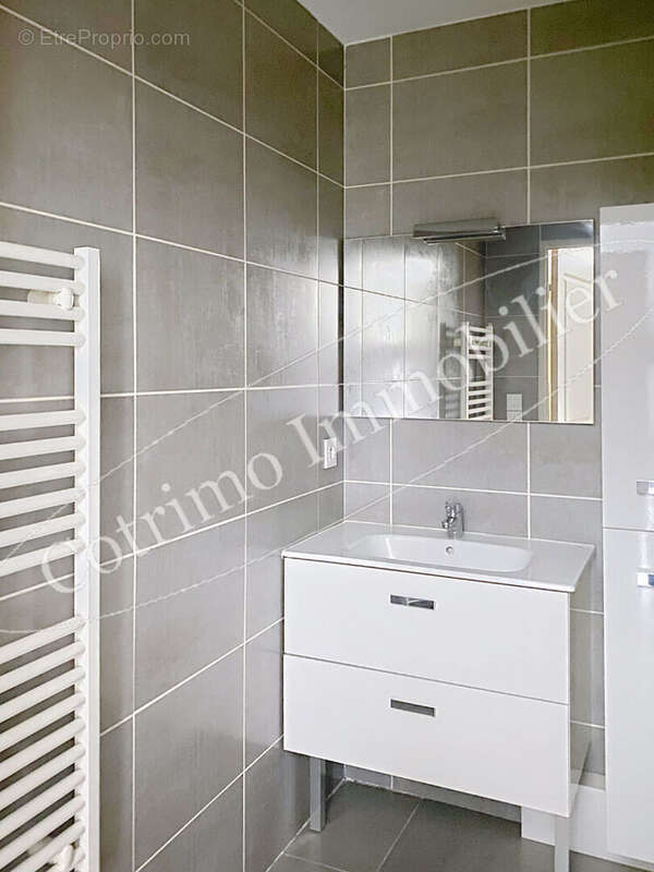CHASSIEU 69680  Beau T2 de 39,44m²+balcon+parking - photo 5