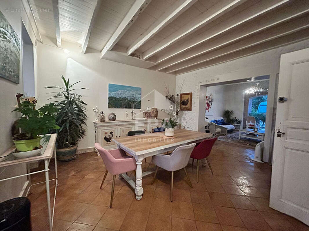 Maison à CADALEN