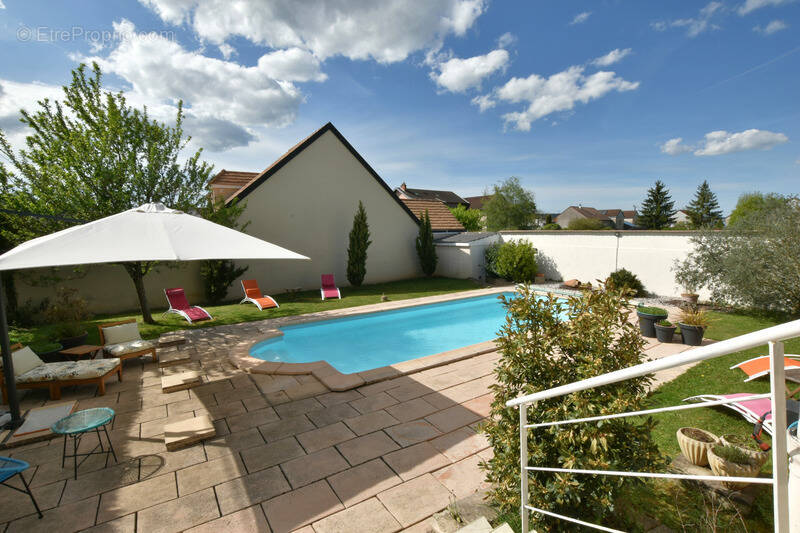 Maison à NUITS-SAINT-GEORGES