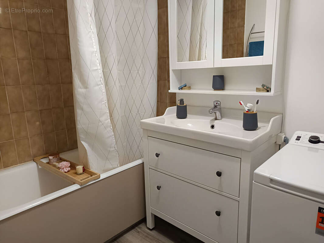 Appartement à PARIS-11E