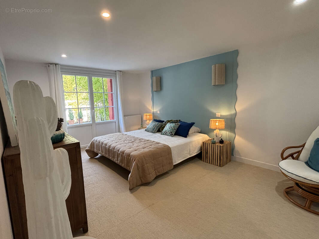 Maison à SAINT-GEORGES-DE-DIDONNE