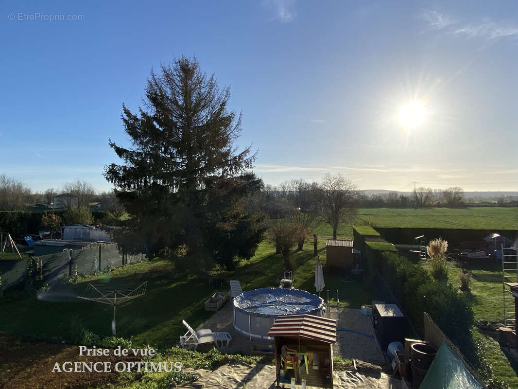 Maison à COURLON-SUR-YONNE