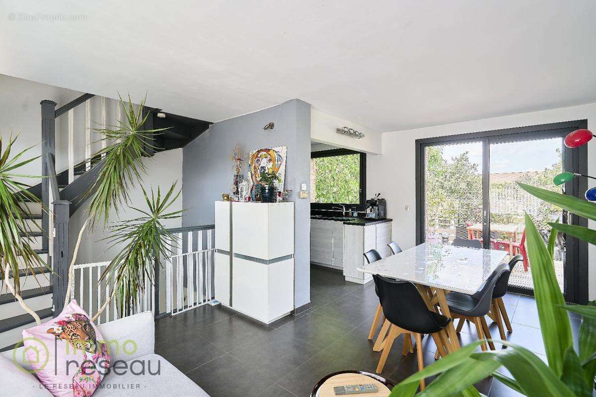 Maison 70 m² à Boeschepe  - photo 2
