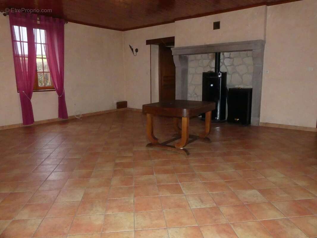 Appartement à CHARMOY