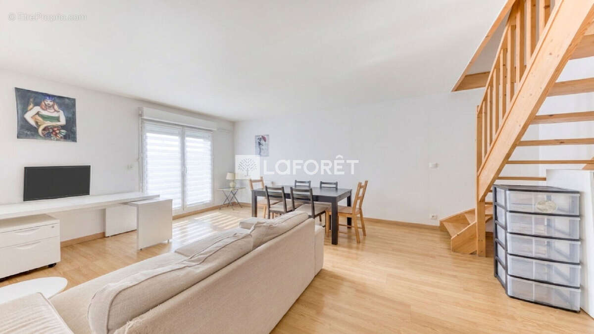Appartement à vendre à Roissy En Brie 3 pièce(s) 58.17 m2 - photo 2