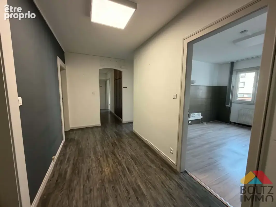 Bureaux / Local professionnel de 130 m2   Centre-ville de Sélestat - photo 2