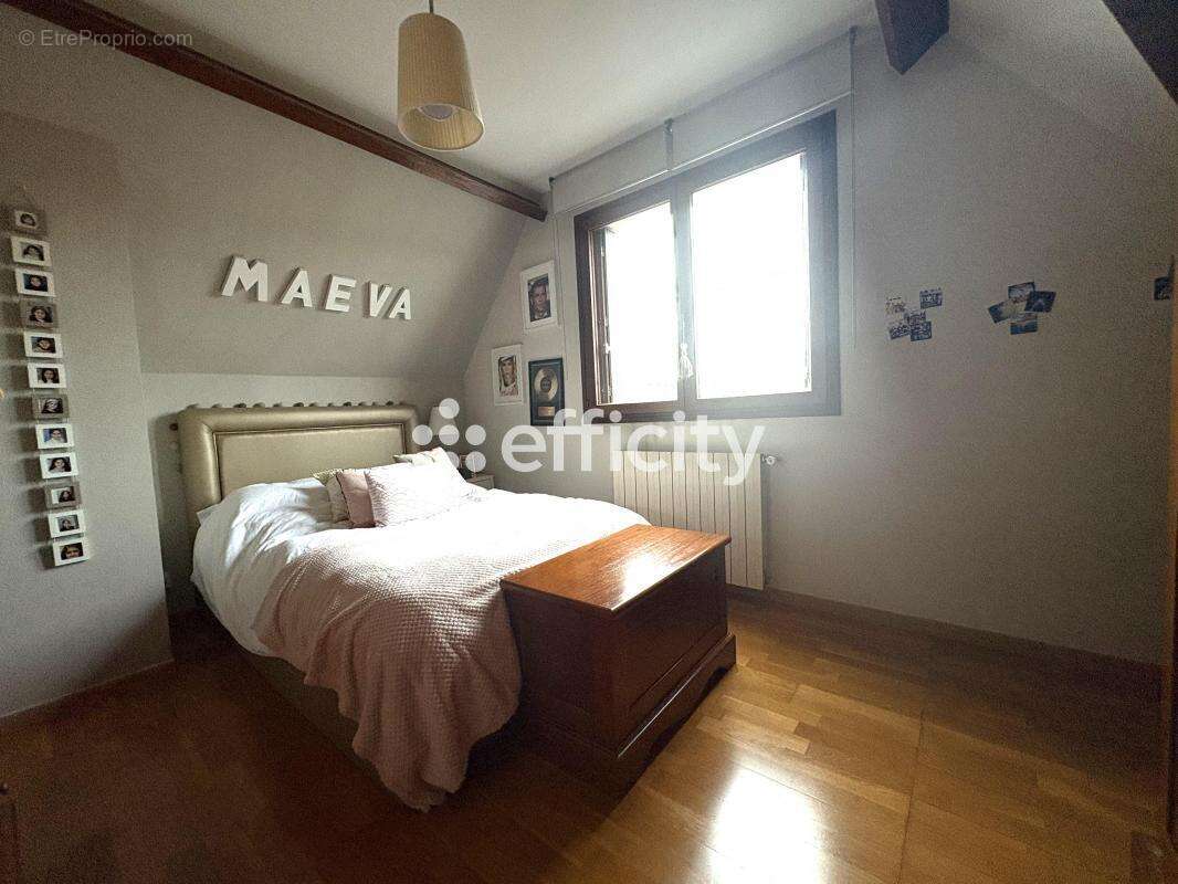 Maison à MONTIGNY-LES-CORMEILLES