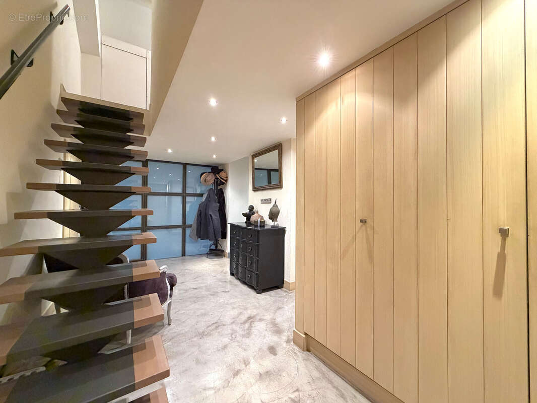 Appartement à MOUANS-SARTOUX