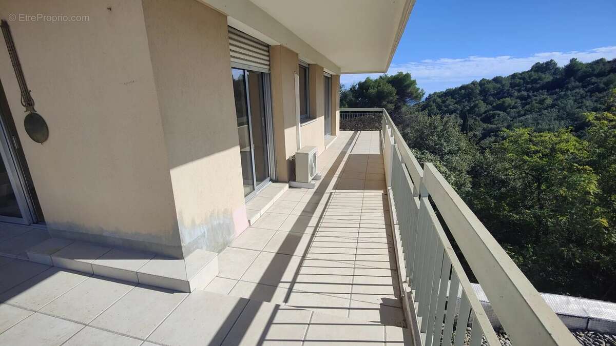 Appartement à VENCE