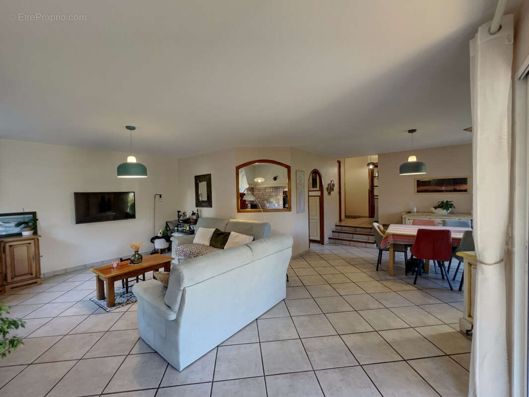 Maison à SAINT-PERAY