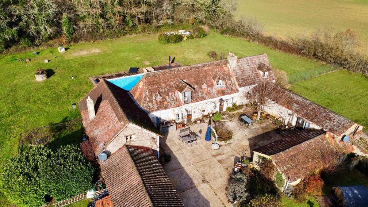 Maison à SAINTE-ALVERE