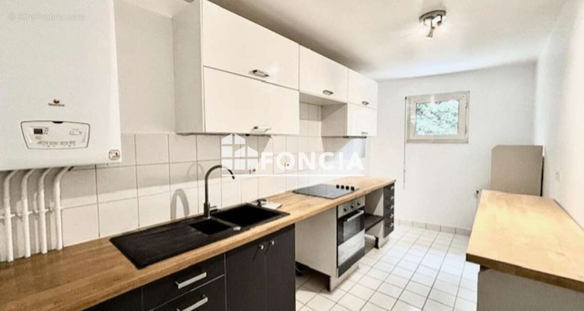 Beau rez de jardin idealement situe, au pied du r.e.r b antony et de toutes commodites - photo 3