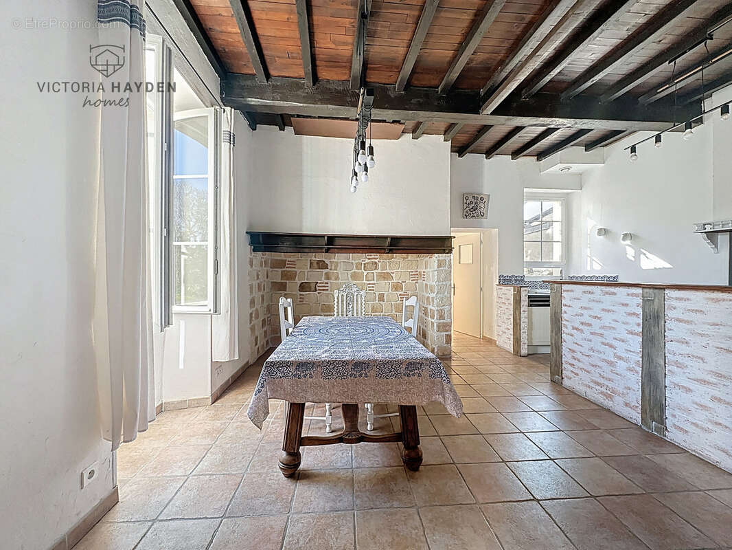 PLAINE DE NAY - Charmante maison béarnaise avec gîte et grange - photo 4
