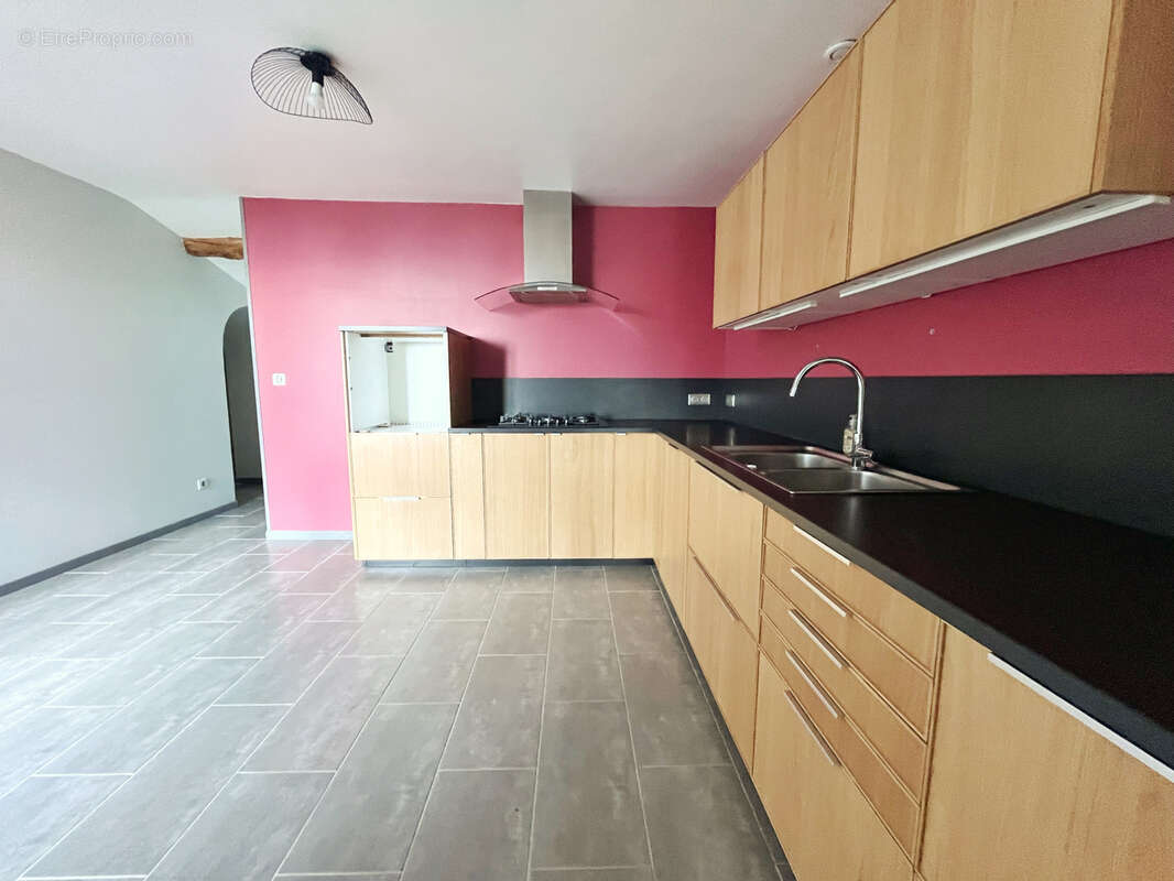 Appartement à PONTCHARRA-SUR-TURDINE