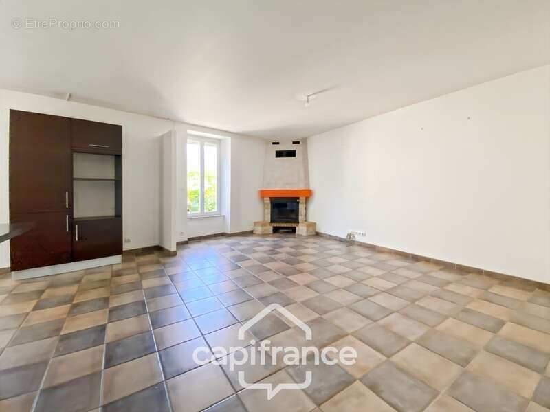 Maison d'environ 81 m² avec sous-sol aménageable de 40 m2 et son jardin de 418 m² – Crozes-Hermitage (26) - photo 10
