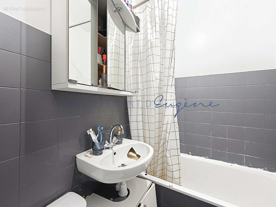Appartement à PARIS-15E