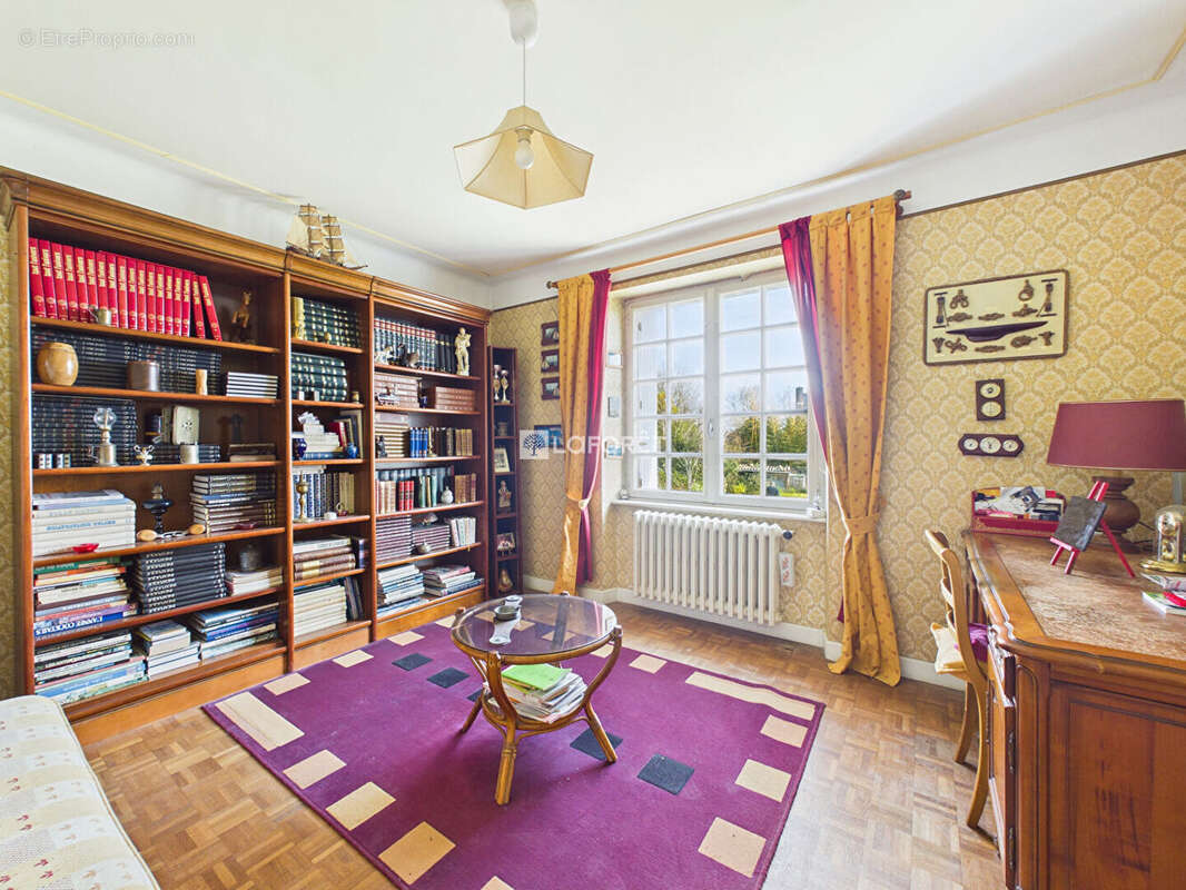 Maison à POULDREUZIC