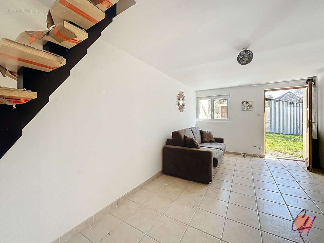 Maison à SAINT-MARTIN-LE-BEAU