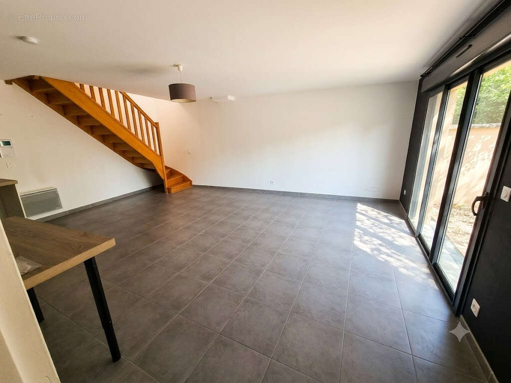 Maison à HOUDAN