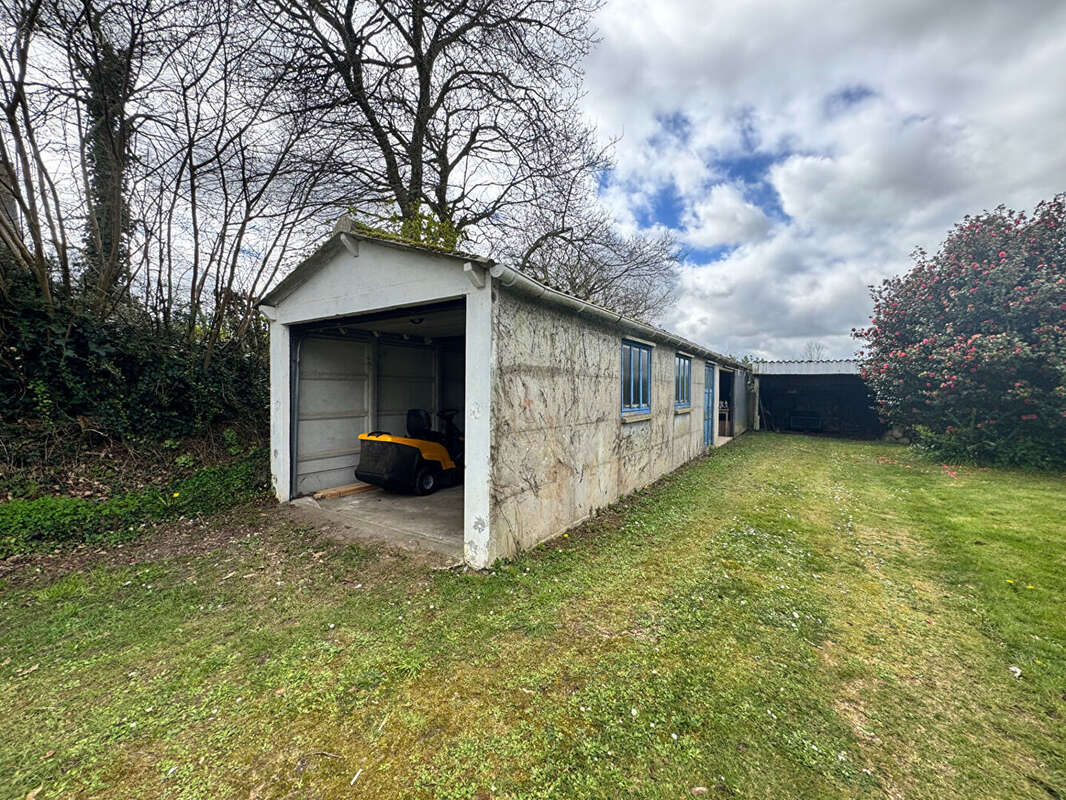 Maison à SAINT-THONAN