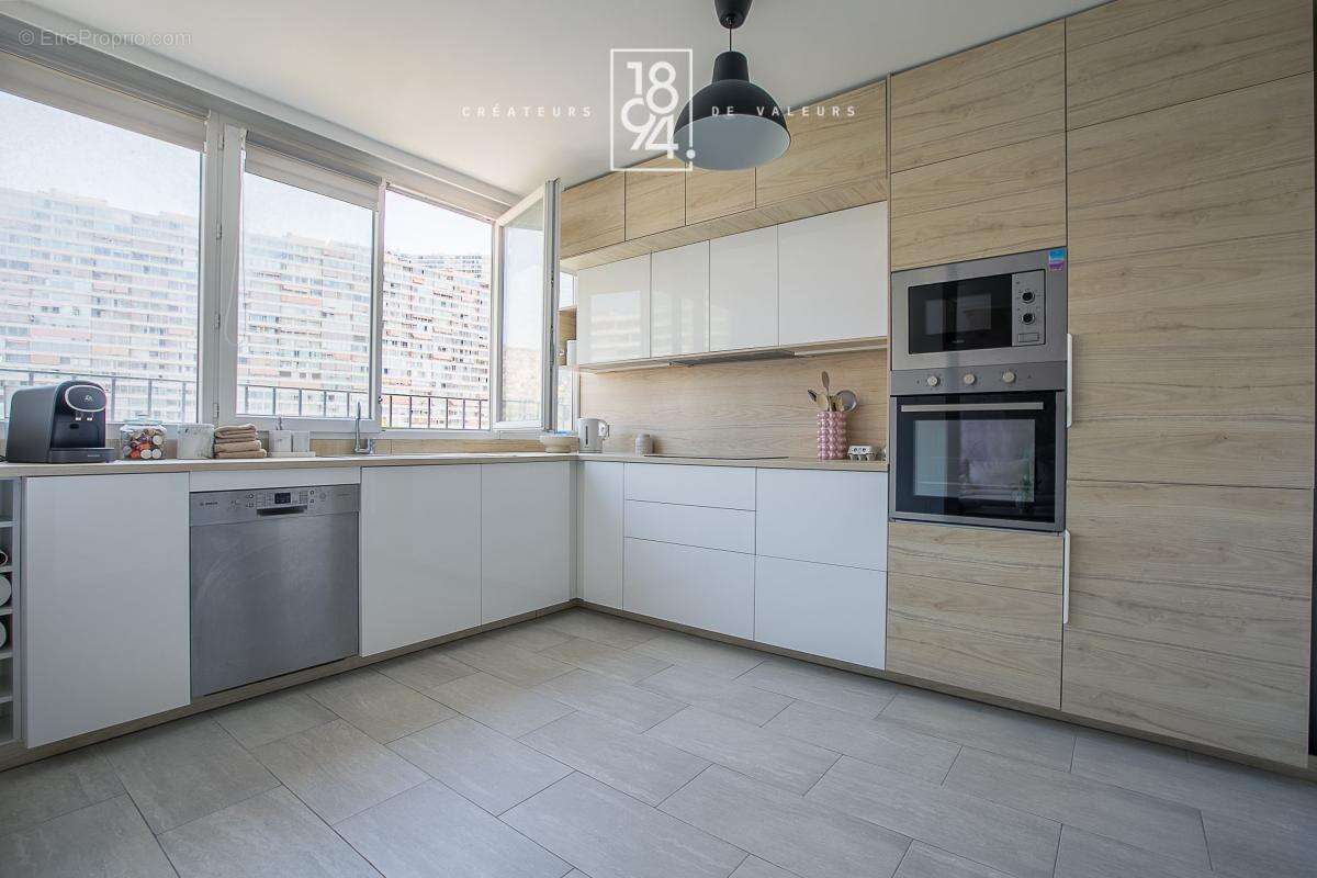 Appartement à MARSEILLE-9E