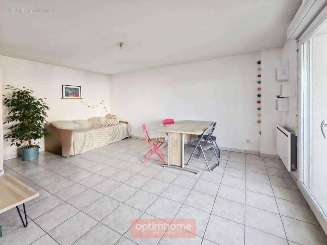 Appartement t2 avec balcon et parking - residence recente - photo 3