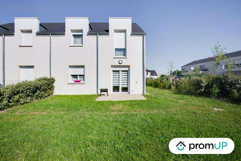 Maison à FLEURY-LES-AUBRAIS