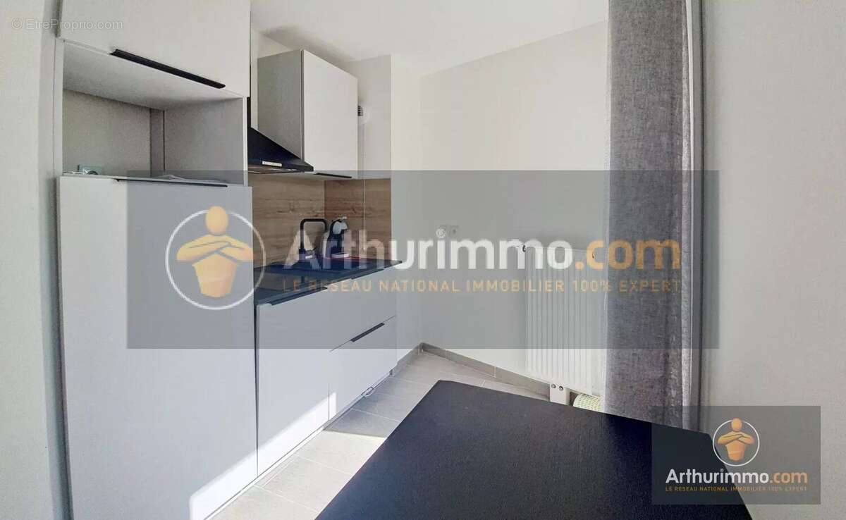 Appartement à SAINT-PIERRE-DU-PERRAY