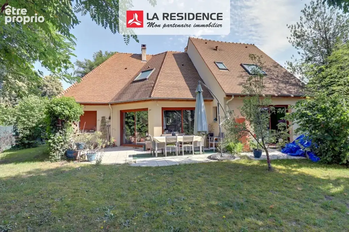 Photo Maison à Verneuil-Sur-Seine au prix de 555 000€