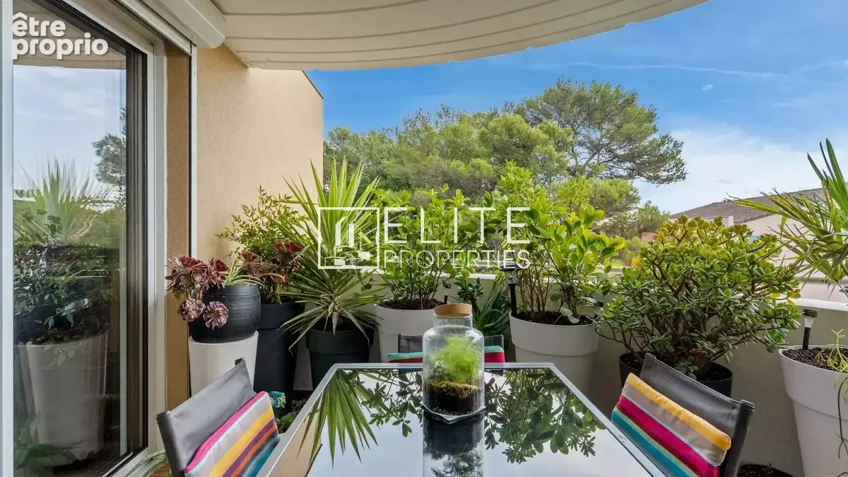 Appartement 3 pièces rénové avec terrasse — Dernier étage - photo 4