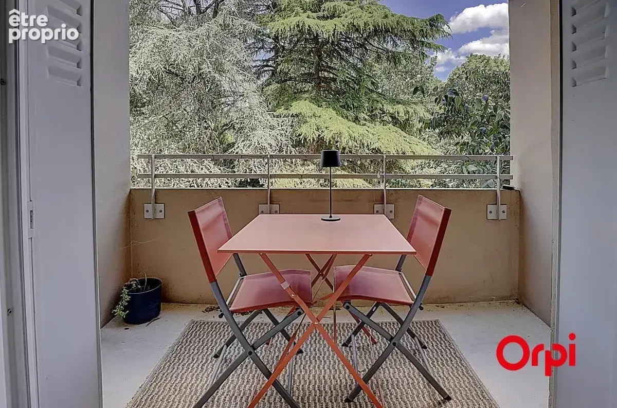 A vendre - appartement T4 de plus de 82 m2 avec une place privative - photo 8