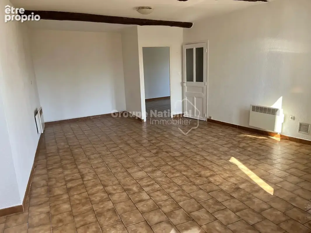 Maison/ Immeuble de rapport composé de 2 logements T2 avec entrées séparées + jardin de 213m² et remise traversante de 90m² en r - photo 2