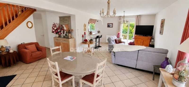 Exclusivité!!Maison dans petite résidence, 4 chambres, 130 m² avec jardin, à 20 min de Caen - photo 6