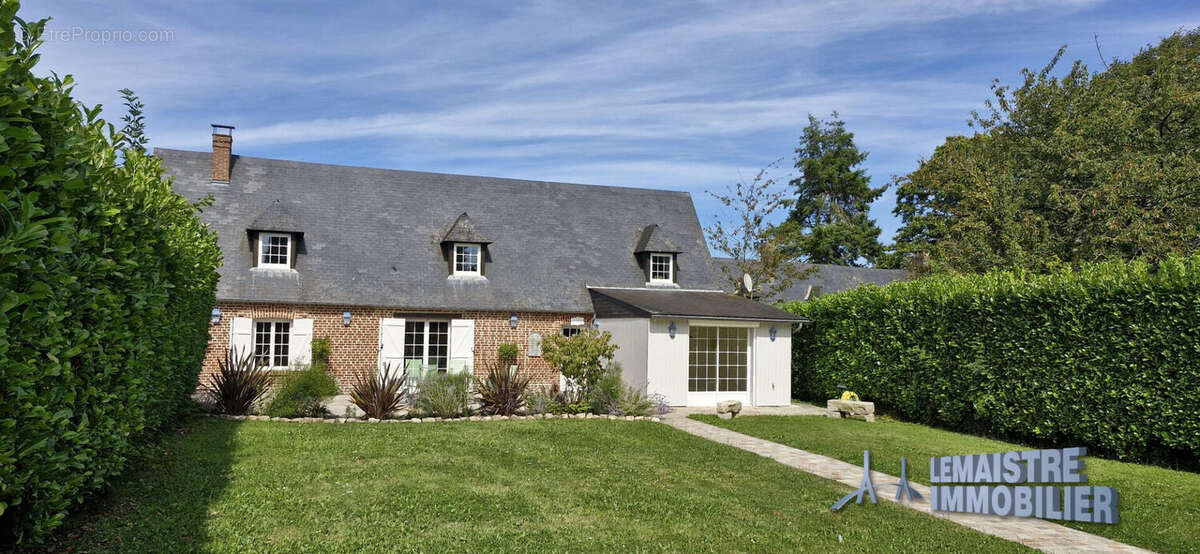 Maison à CANY-BARVILLE