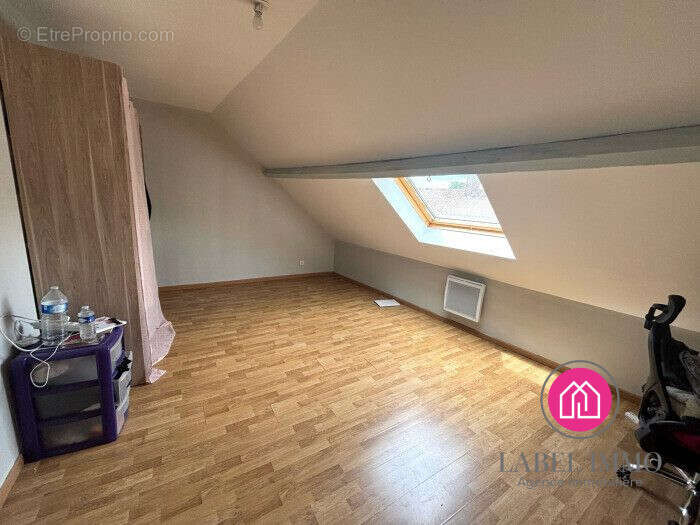 Appartement 150 m² à Raismes  - photo 6