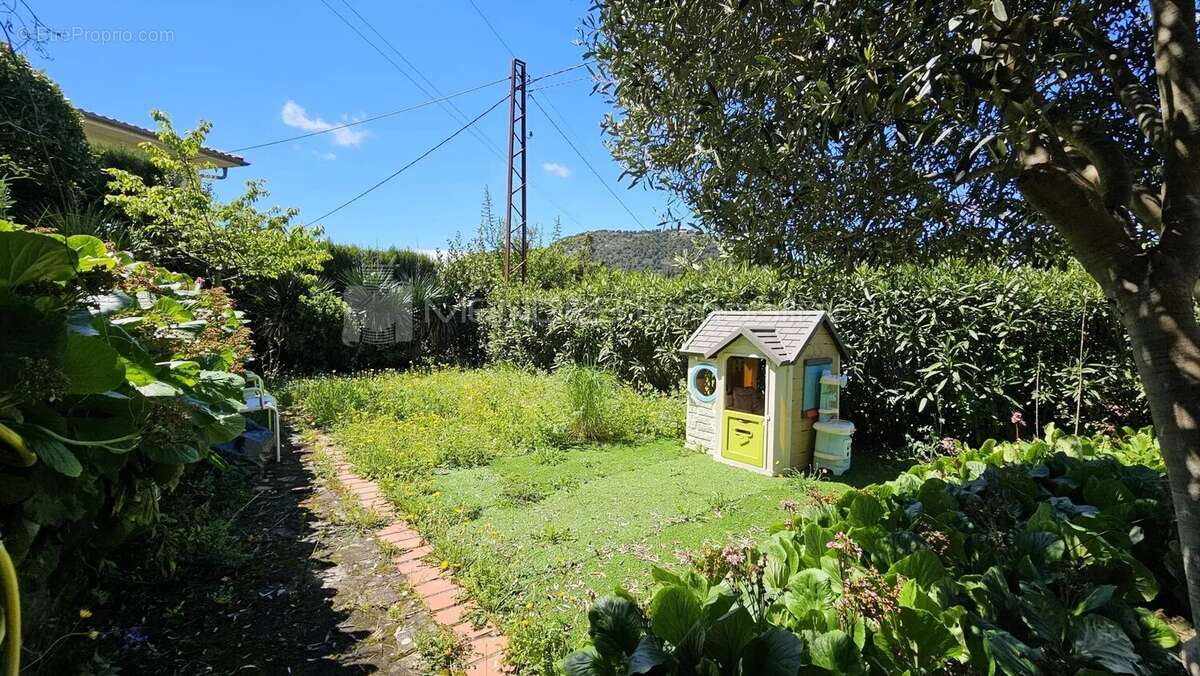 Villa avec piscine et belle vue proche village - photo 17