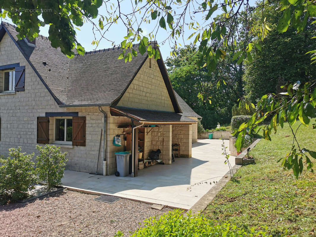 Maison à AUMONT-EN-HALATTE