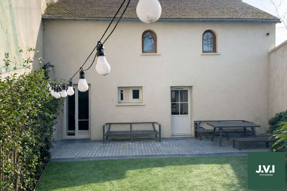 Maison à DEUIL-LA-BARRE